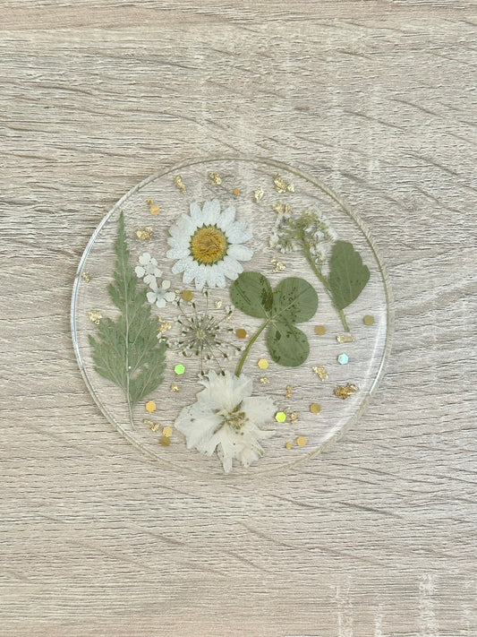 White Dried Flowers Resin Coaster